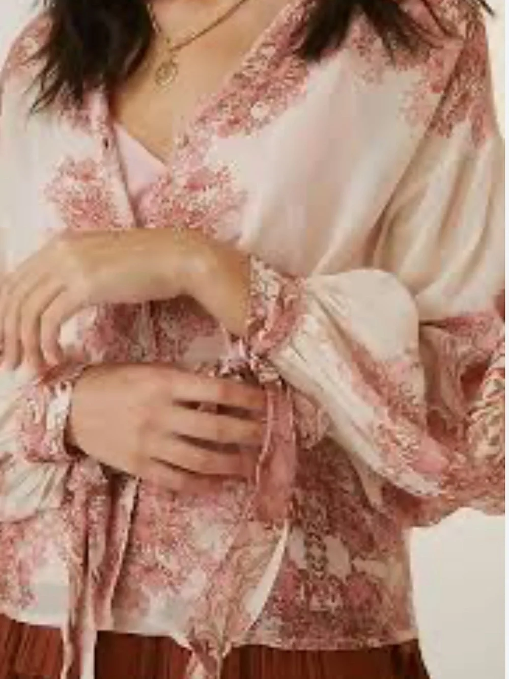 Anthropologie Forever That Girl Silk floral blouse with bow sleeves and camisole - Picture 2 of 13